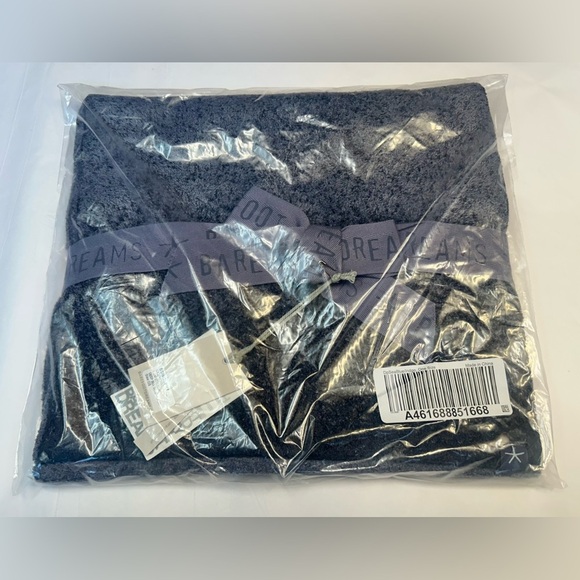 NWT Barefoot Dreams Soft CozyChic Reversible Scarf in Deep Sea Blue Indigo, OS. - Picture 6 of 10